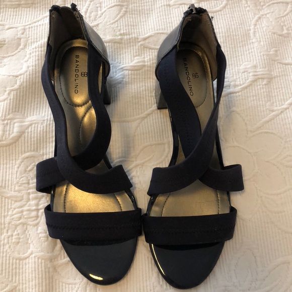 bandolino strappy heels